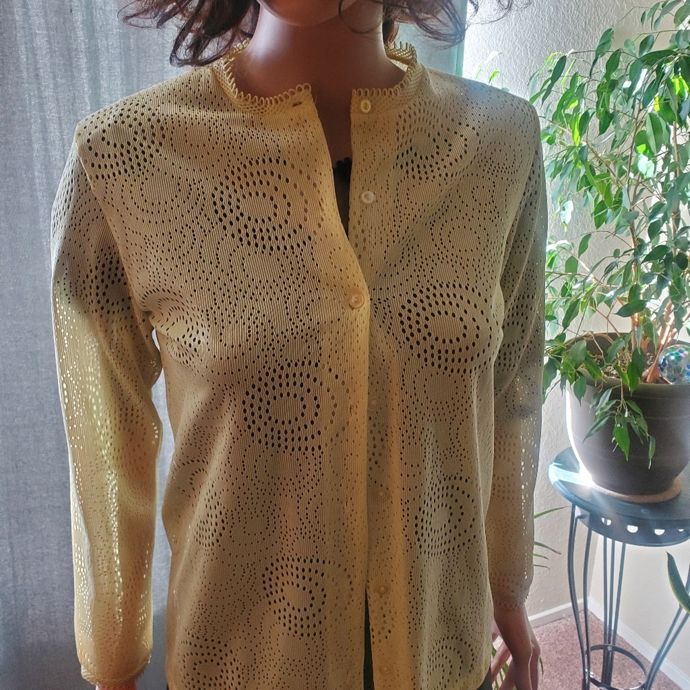 Vintage yellow sweater